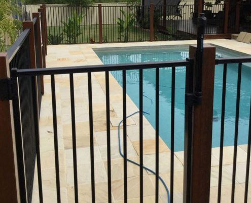 13-Pool-fence